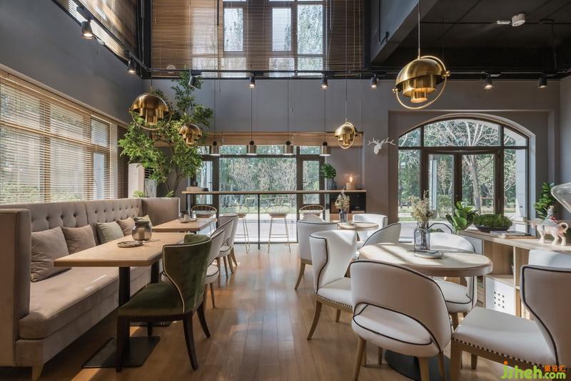 室內(nèi)設(shè)計(jì)師 室內(nèi)設(shè)計(jì)師